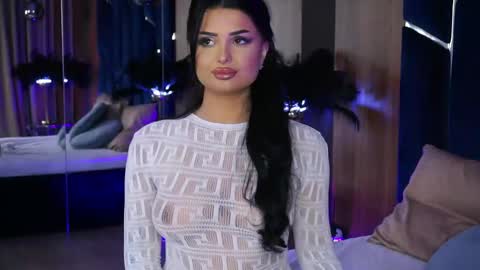 Jenny online show from November 10, 2025, 1:37 am