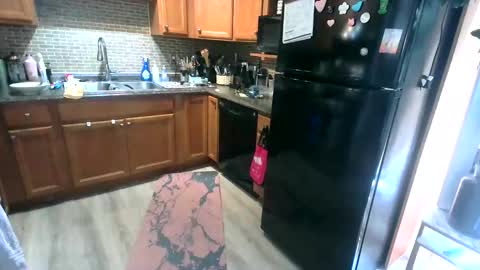 kylie not jenner online show from April 15, 2026, 8:20 pm