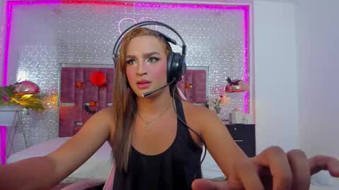 Kylie online show from October 24, 2025, 5:04 am