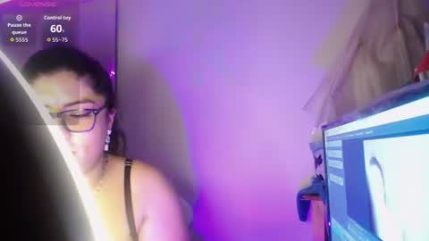 Snapshot of kylievoosx18 chatting on June 8, 2026, 9:59 pm kylievoosx online show from June 8, 2026, 9:59 pm