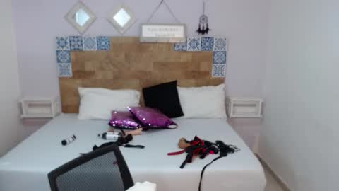 Kylie online show from November 9, 2025, 10:46 am