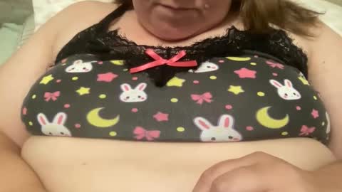 KYLO online show from September 11, 2025, 1:49 am