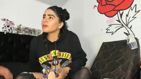 call me kim  online show from November 21, 2025, 8:40 pm