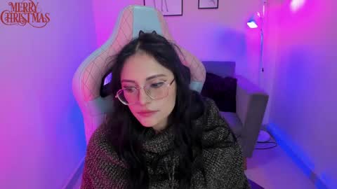 Kyomi online show from December 28, 2024, 1:17 pm