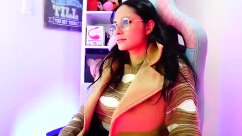 Kyomi online show from January 28, 2025, 1:05 pm