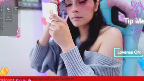 Kyomi online show from February 13, 2025, 1:37 pm