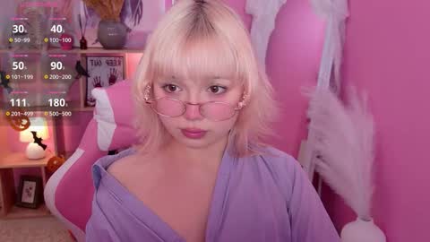 kyomi_sun online show from November 1, 2025, 11:07 pm