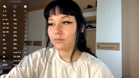 Snapshot of kyongsevenbergen chatting on November 3, 2025, 10:16 am Eva online show from November 3, 2025, 10:16 am