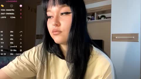 Snapshot of kyongsevenbergen chatting on November 19, 2025, 10:26 am Eva online show from November 19, 2025, 10:26 am