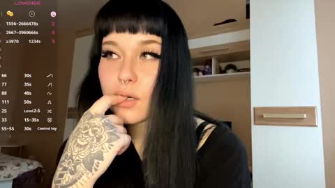 Snapshot of kyongsevenbergen chatting on November 27, 2025, 10:28 am Eva online show from November 27, 2025, 10:28 am