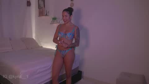 schedule 300 pm - 1100pm colombia time online show from February 7, 2025, 4:16 am