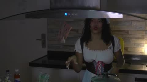 schedule 300 pm - 1100pm colombia time online show from October 3, 2025, 11:13 pm