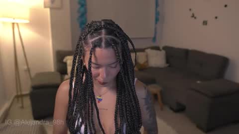 schedule 300 pm - 1100pm colombia time online show from December 14, 2025, 12:05 am