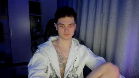 Kyroro online show from December 16, 2024, 8:58 pm