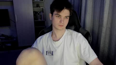 Kyroro online show from January 12, 2025, 8:57 pm