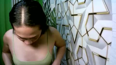 kyutshyne online show from March 22, 2026, 5:16 pm