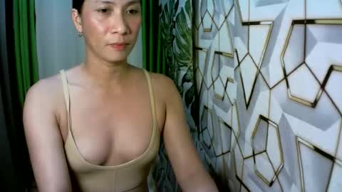 Snapshot of kyutshyne chatting on April 25, 2026, 6:05 pm kyutshyne online show from April 25, 2026, 6:05 pm