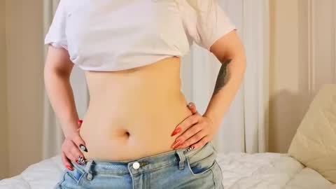 Snapshot of l1n4luv chatting on October 17, 2025, 10:45 pm lina online show from October 17, 2025, 10:45 pm