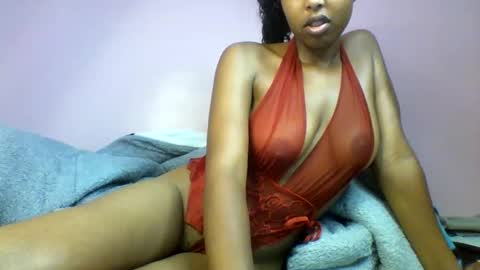 crazy creamer  online show from March 3, 2026, 1:56 am