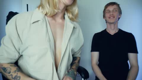 Snapshot of l_adonis_l chatting on October 3, 2025, 7:05 am Adonis online show from October 3, 2025, 7:05 am