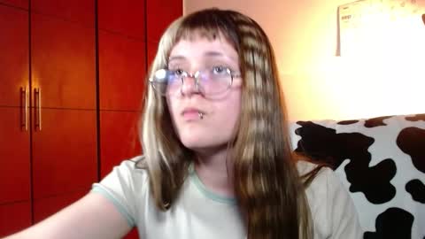 Hanna FREE ONLYFANS  online show from September 26, 2025, 10:47 pm