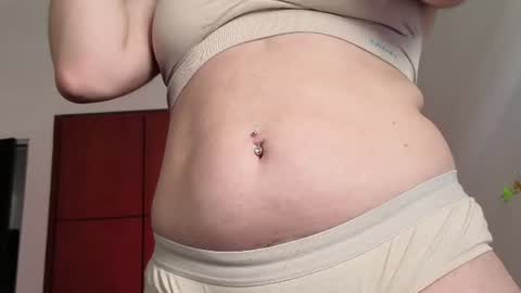Snapshot of la_femme_fatale_ chatting on July 14, 2026, 9:53 pm Hanna FREE ONLYFANS online show from July 14, 2026, 9:53 pm