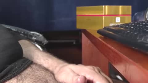 la_guyy online show from May 15, 2026, 2:29 am