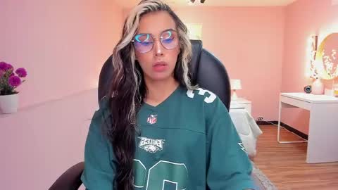 Snapshot of la_monitora chatting on May 23, 2026, 11:47 am T A T I A N A online show from May 23, 2026, 11:47 am