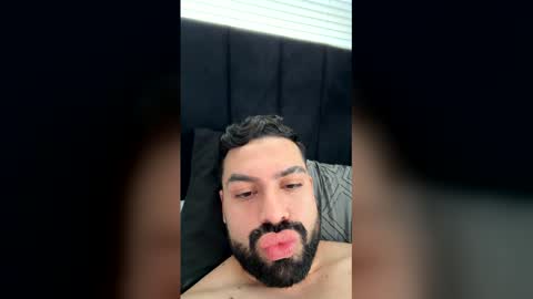 Snapshot of labrador16 chatting on March 15, 2026, 3:18 pm labrador16 online show from March 15, 2026, 3:18 pm