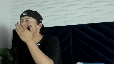 labrinthteasing online show from October 20, 2025, 12:16 pm