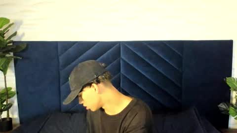 labrinthteasing online show from February 15, 2026, 12:14 pm