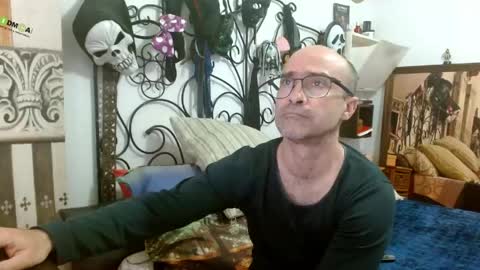 lachicadeldiablo online show from May 3, 2026, 5:52 pm