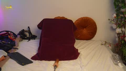 Snapshot of lacie_le_beauty chatting on March 4, 2025, 5:56 pm Latex Lacie online show from March 4, 2025, 5:56 pm