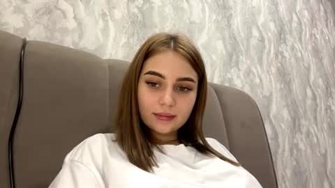Snapshot of laciepalazola chatting on October 14, 2025, 4:30 pm Mia online show from October 14, 2025, 4:30 pm