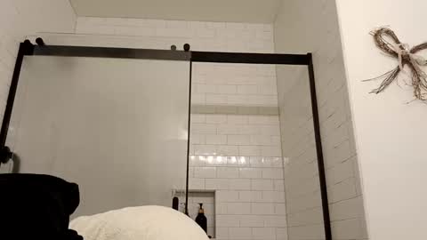 lacybell online show from December 26, 2024, 9:15 pm