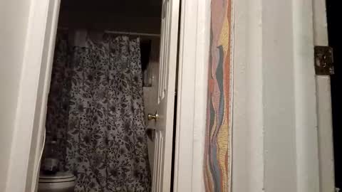 lacybell online show from October 15, 2025, 3:50 am