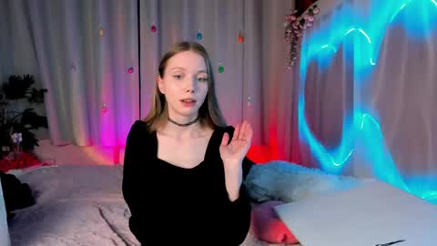 Snapshot of lada2k4 chatting on April 23, 2026, 12:29 pm Lada online show from April 23, 2026, 12:29 pm