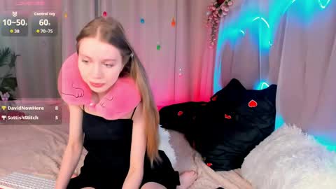 Snapshot of lada2k4 chatting on April 29, 2026, 6:06 am Lada online show from April 29, 2026, 6:06 am