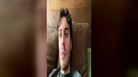 ladiesman217199719 online show from June 20, 2026, 5:16 pm