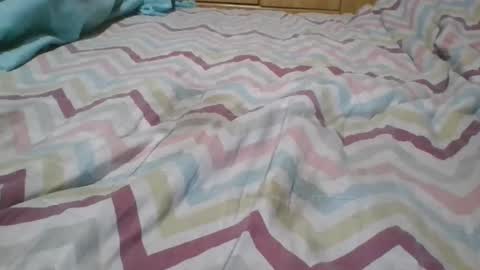 lady24x online show from April 10, 2026, 3:34 am