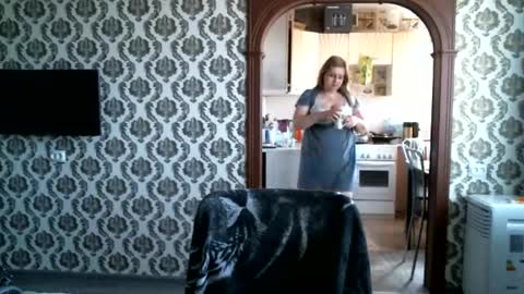 lady cute cat29 online show from April 14, 2026, 2:28 am