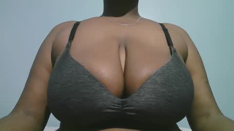 lady_dearra online show from January 15, 2026, 3:22 am