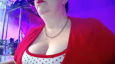 Lady Gloria online show from February 3, 2026, 5:27 am