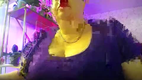 Lady Gloria online show from April 11, 2026, 11:25 am