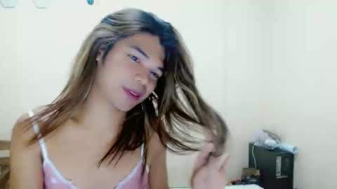 Natasha online show from April 17, 2026, 9:29 pm