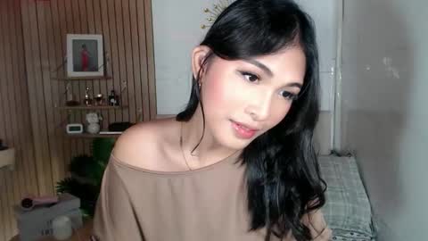   online show from May 22, 2026, 2:19 am