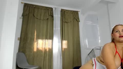 Snapshot of lady_miss___ chatting on November 14, 2025, 1:43 pm lady_miss___ online show from November 14, 2025, 1:43 pm