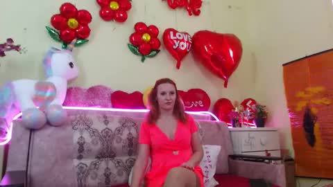 Snapshot of ladybigsmile chatting on February 19, 2025, 10:45 am Sima Ladybigsmile online show from February 19, 2025, 10:45 am