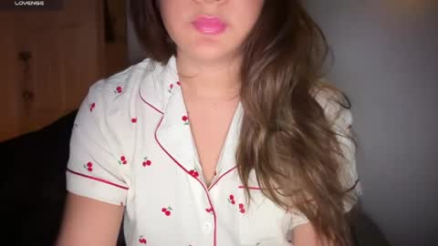 Aria online show from April 15, 2026, 4:30 am