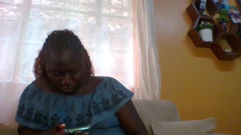 Snapshot of ladyblossoms19 chatting on September 23, 2025, 7:00 am lindah32 online show from September 23, 2025, 7:00 am